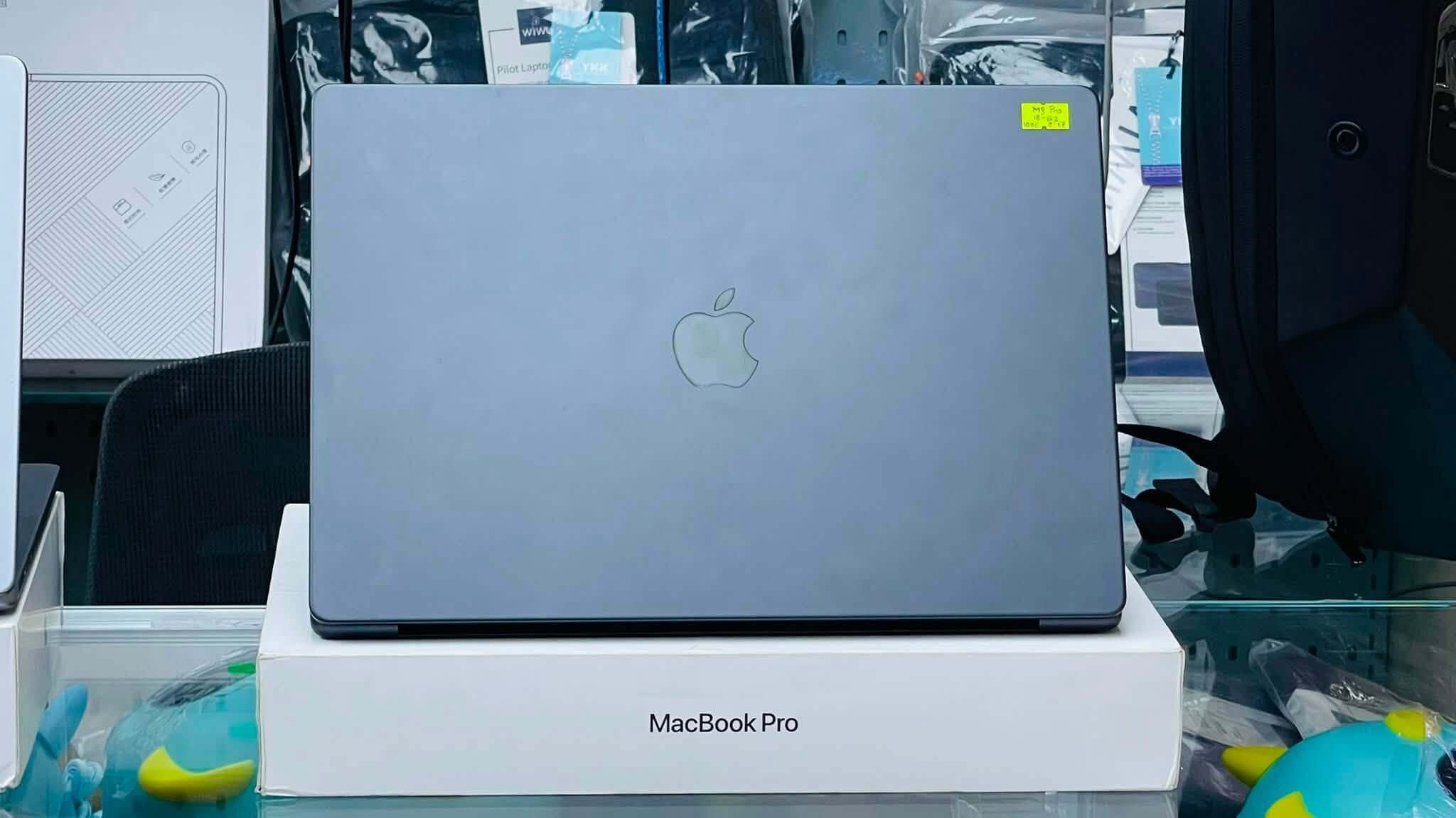 MacBook Pro M3 Pro (16-inch, 2023) 18GB 512GB